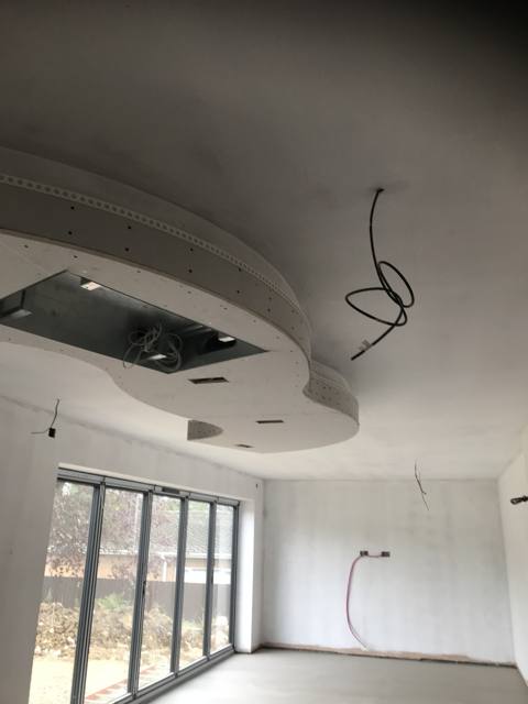 The curved ceiling, in progress